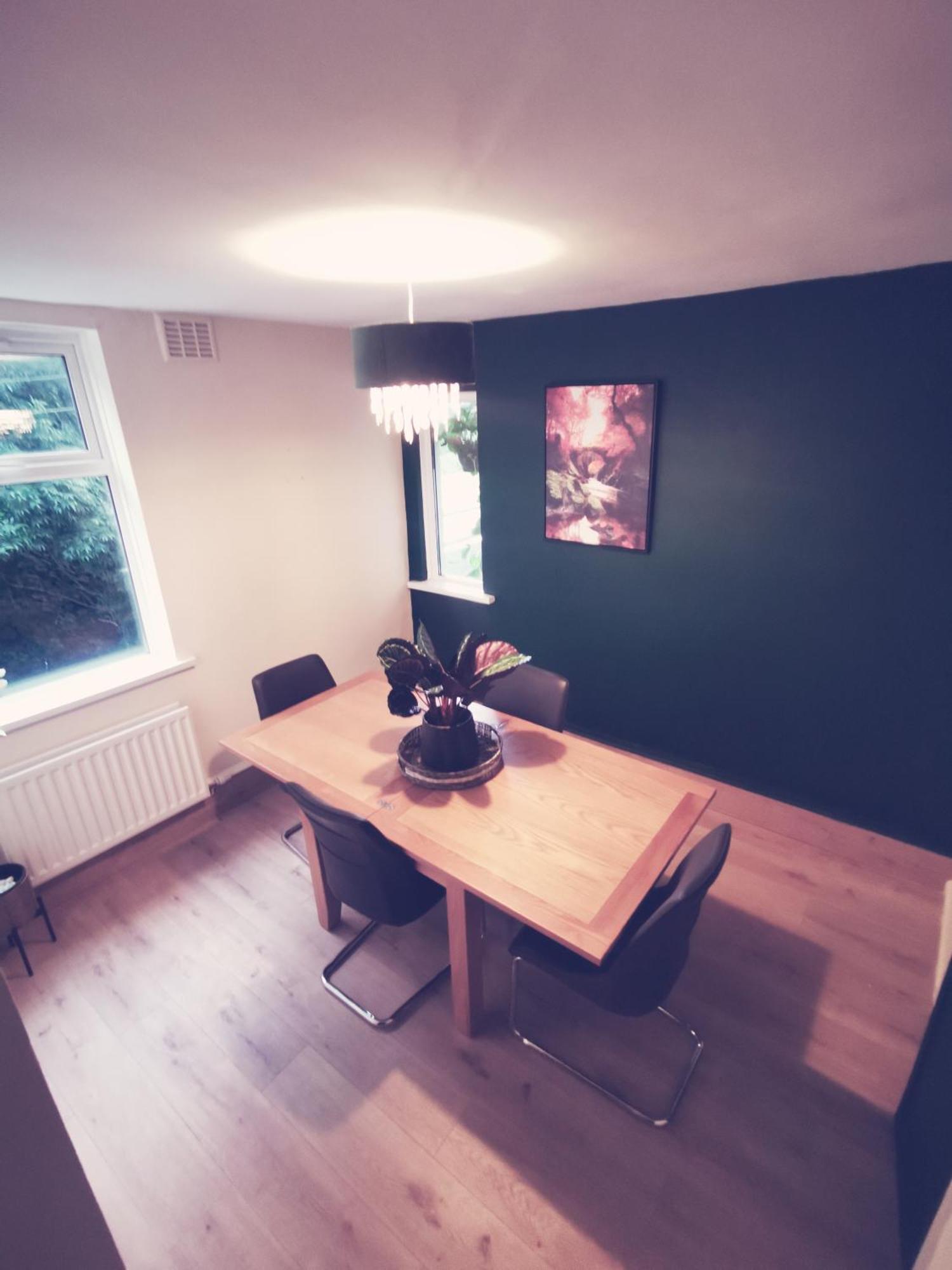 Entire 1 Bed Spacious Apartment, Private Balcony & Study Room Near City Whitehouse  Kültér fotó